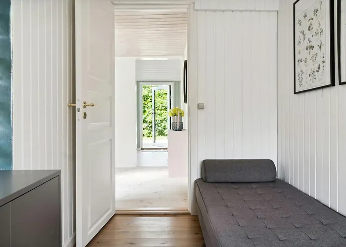 Nordic Simplicity With Natural Serenity